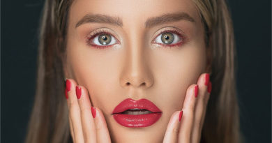 Why men love red lipstick