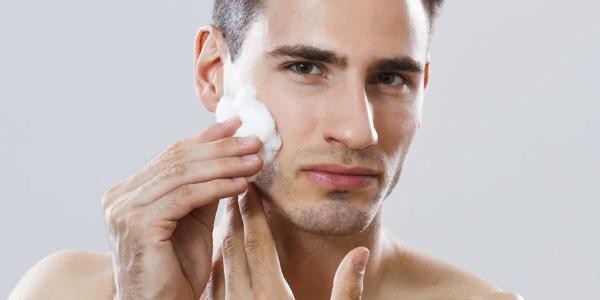 Difference between male and female skin oiliness